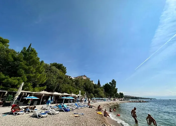 Picturesque Retreat Dramalj