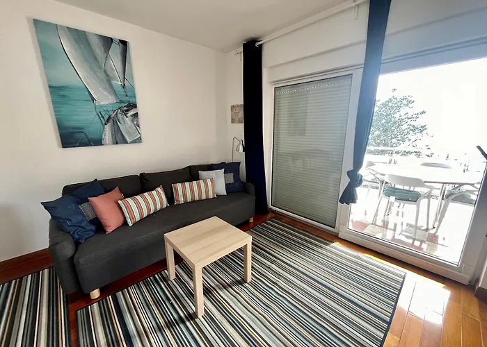 Daire Picturesque Retreat *