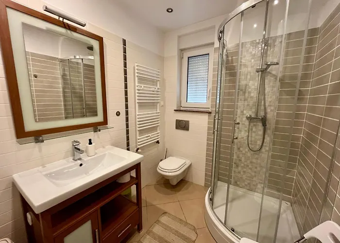 Daire Picturesque Retreat *