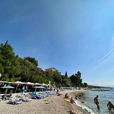 Picturesque Retreat Dramalj